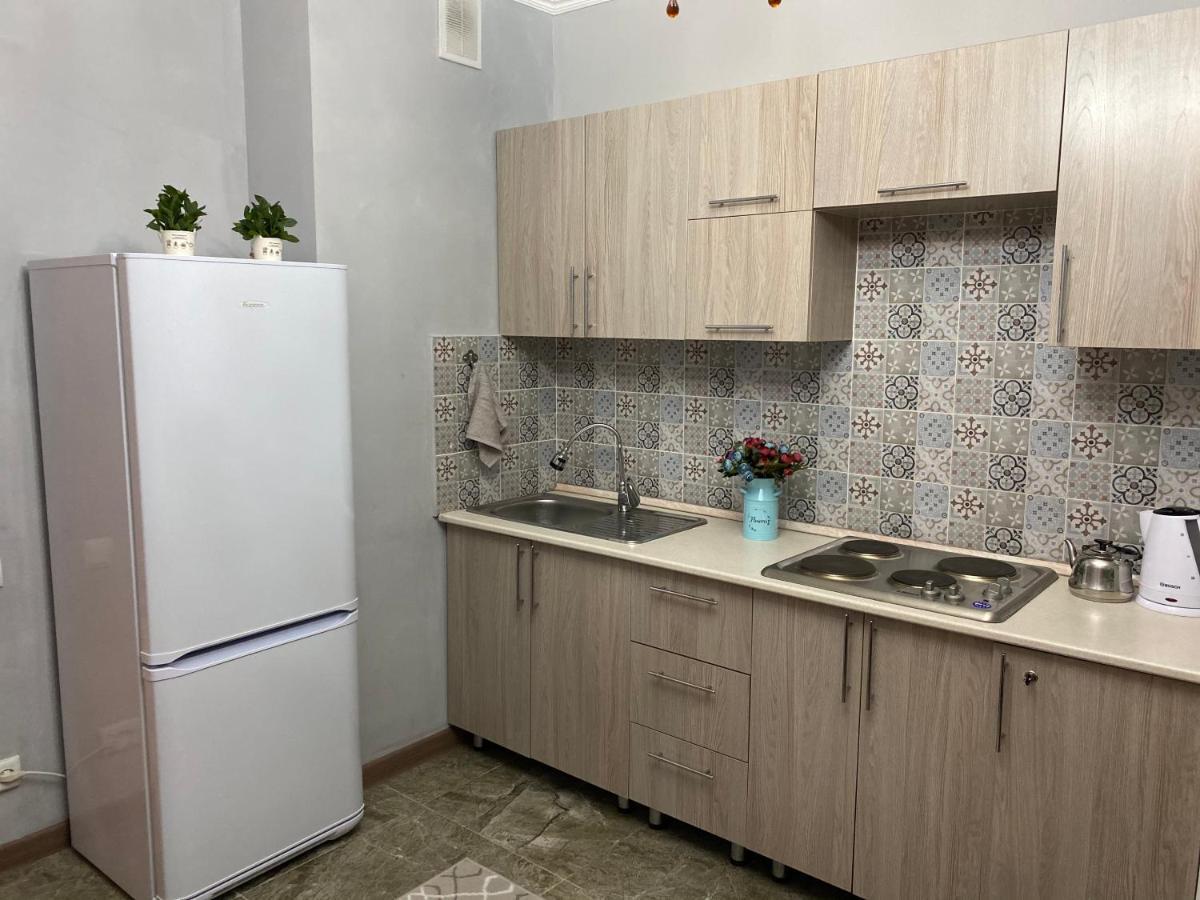 1 Ком Апартамент Аристократа В Самом Сердце Алматы Alma-Ata Buitenkant foto